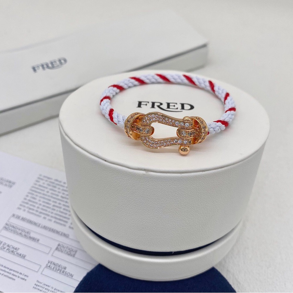 💐💐 Fred Women’s Bracelet 💐💐